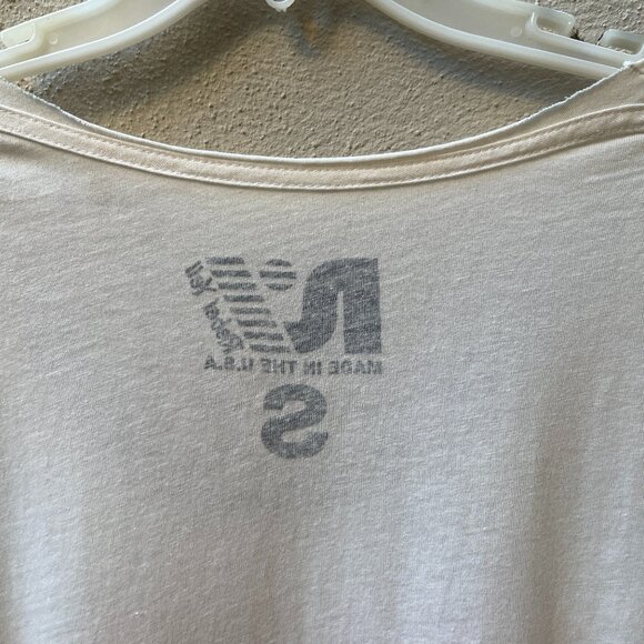 New Rebel Yell asymmetric "Enjoy Life" graphic tee - Picture 9 of 14